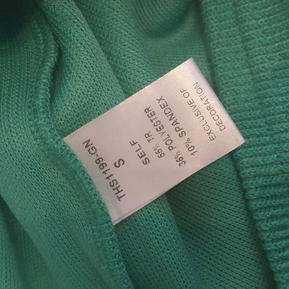 Butterfly Sleeve Top - Picture 7 of 10